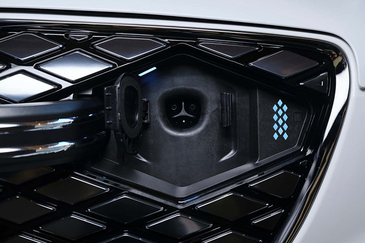Genesis Electrified GV70