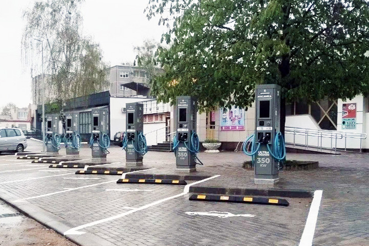 В Беларуси к 2035 году появится 35 супербыстрых электрозарядных станций