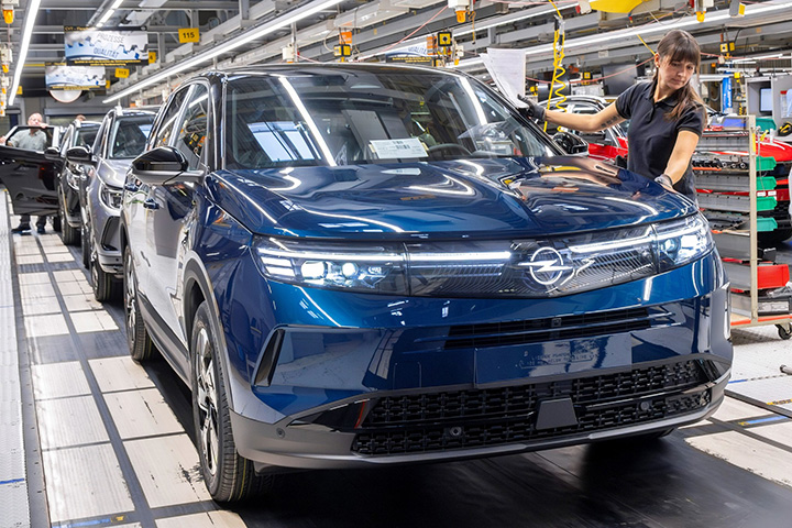 Производство Opel Grandland второго поколения на заводе в Айзенахе