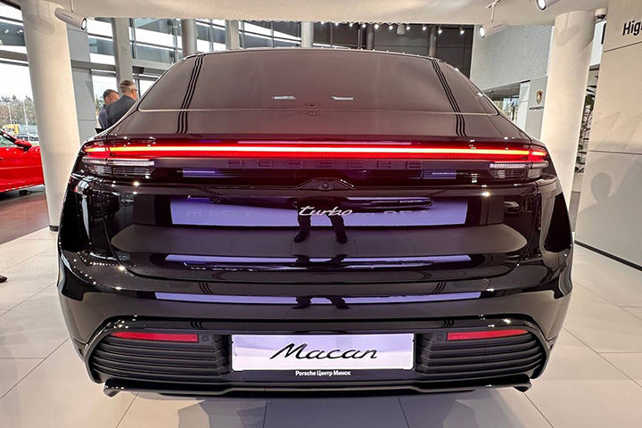 Porsche Macan EV Беларусь