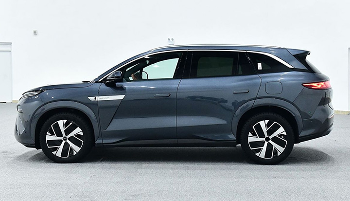 BYD Tang L