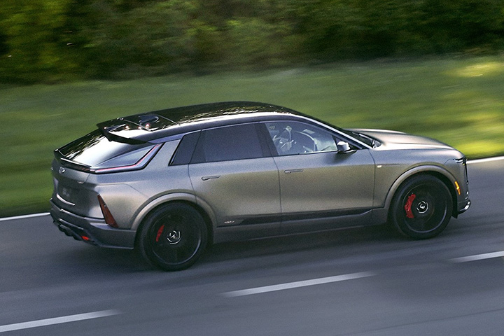 Cadillac Lyriq-V