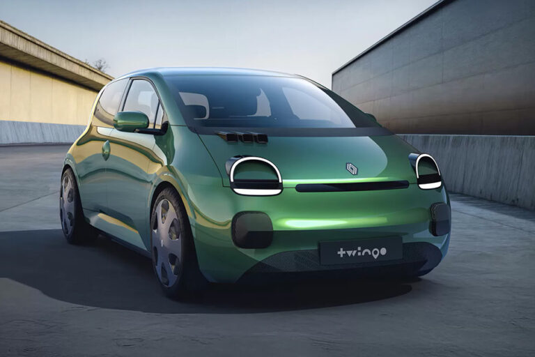 Хэтчбек Renault Twingo четвёртого поколения показал интерьер