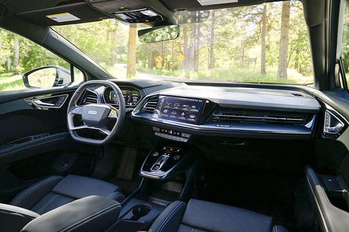 Audi Q4 55 e-tron
