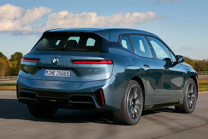 BMW iX xDrive60