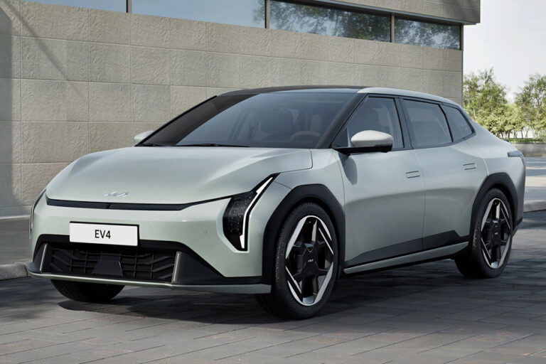 Электромобили Kia EV4 в преддверии премьеры: седан и хэтчбек