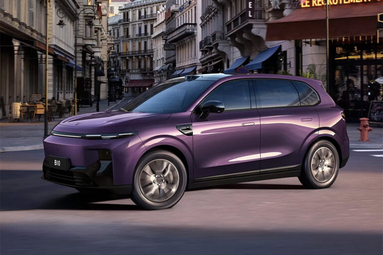 Недорогой электрокроссовер Leapmotor B10 готовится к выходу на рынок: раскрыт дизайн салона