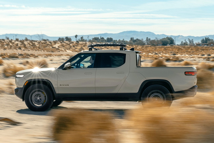 Rivian R1T California Dune