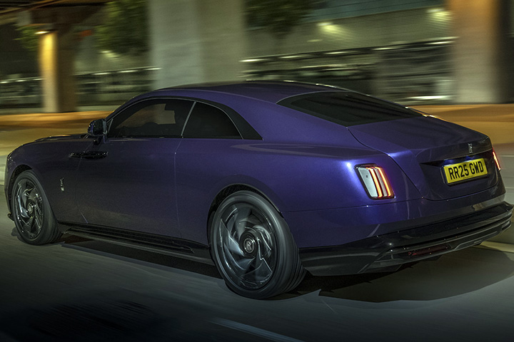 Rolls-Royce Black Badge Spectre