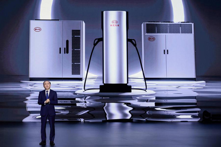 Megawatt Flash Charger