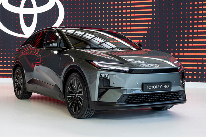 Toyota C-HR+