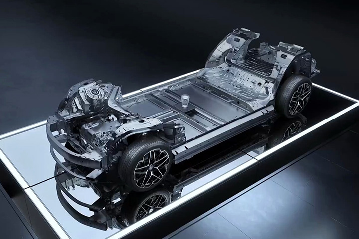 BYD Yangwang U7