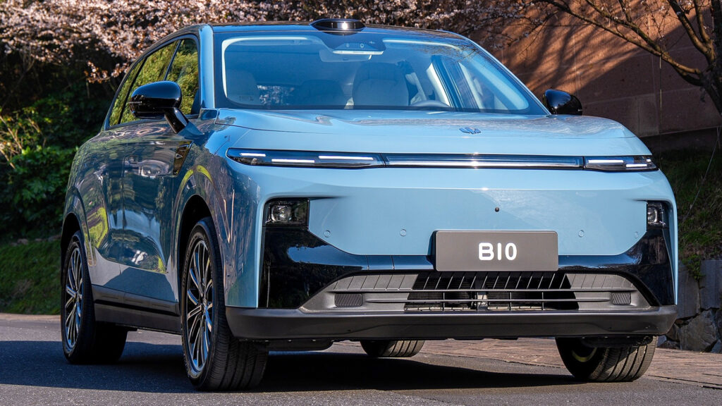 Leapmotor B10