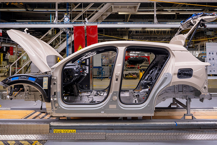 Производство Volvo EX30 на заводе в Европе