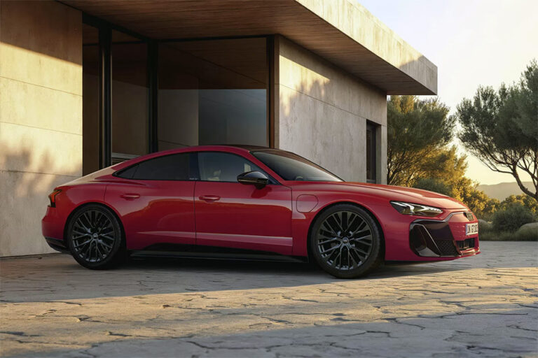 Обновлённый электрический спортседан Audi e-tron GT: теперь и базовый вариант