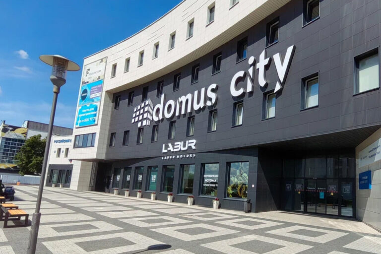 Labur Boston Labur Motors - EVplus.by