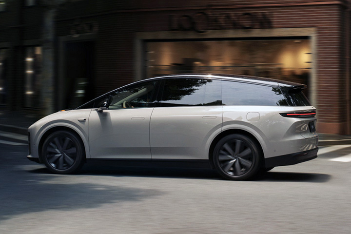 Li i8