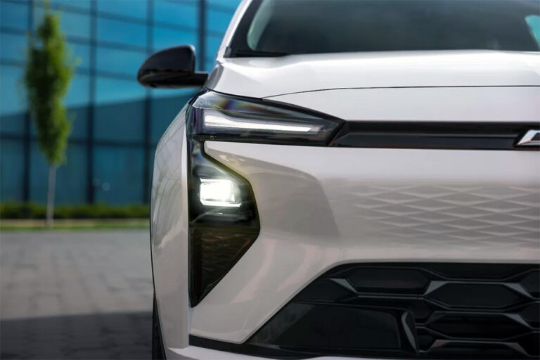 Новый электрокроссовер Chevrolet Bolt будет не таким уж и новым: первые тизеры