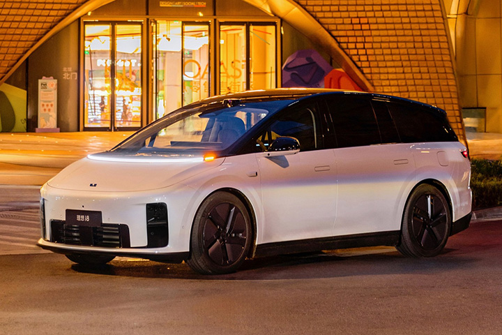 Li i8
