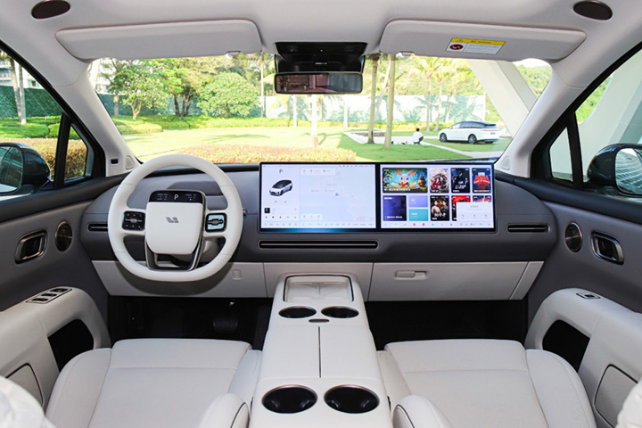 Li Auto i8