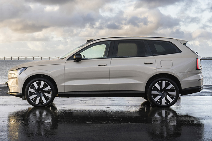 Volvo EX90