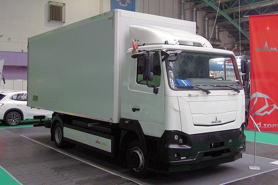 обновленный электрогрузовик МАЗ-4381ЕЕ-028