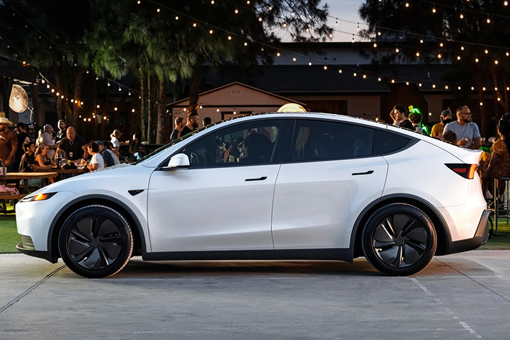 Tesla Model Y Standard