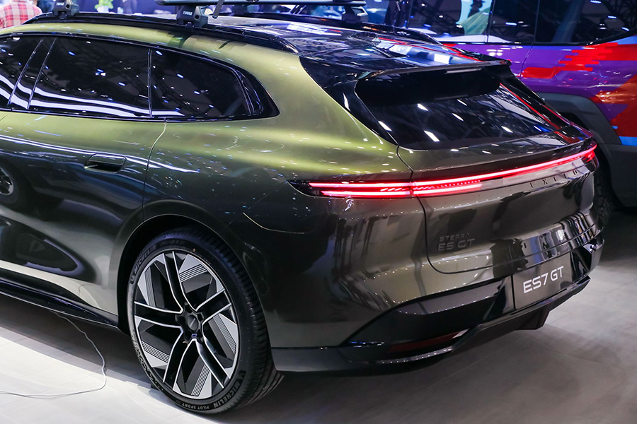 Exeed Exlantix ES7 GT