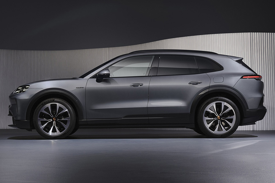 Porsche Cayenne Electric