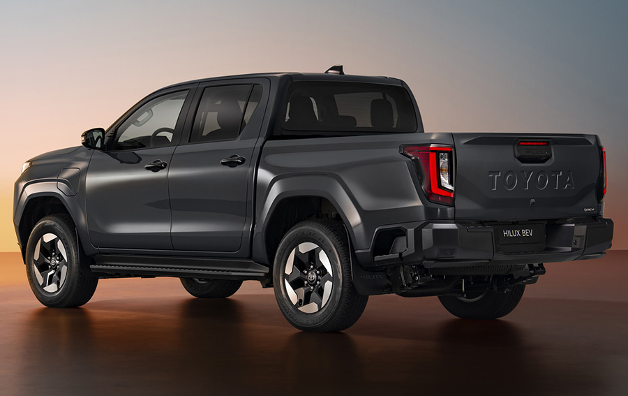 Toyota Hilux BEV