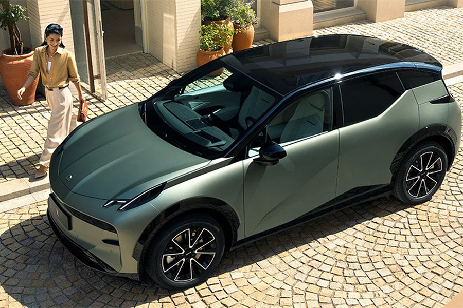 Непопулярный электрокросс Zeekr X стал мощнее