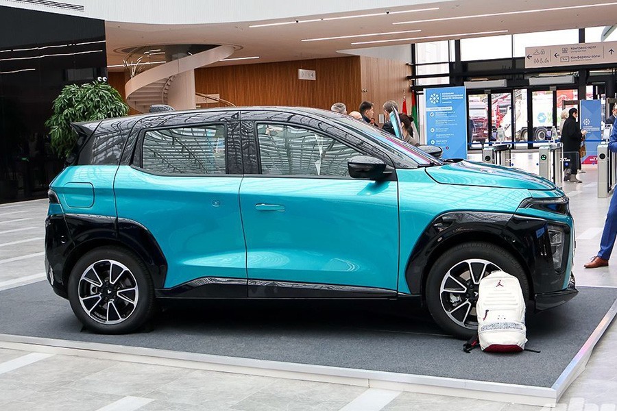 электромобиль Атом