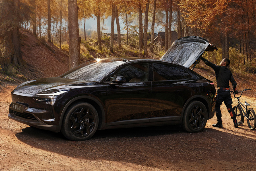 Onvo L60 Black Knight