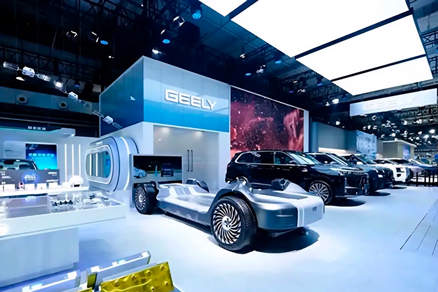 Geely обогнала BYD по продажам автомобилей в Китае