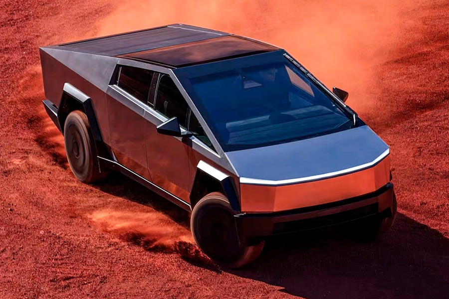 Топовый на данный момент трёхмоторный Tesla Cybertruck Cyberbeast