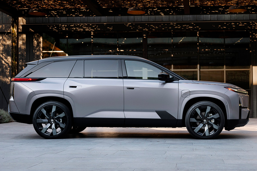 Toyota Highlander EV
