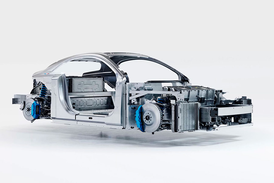 Марка Alpine показала платформу нового A110: электромобиль, гибрид, три кузовов на выбор