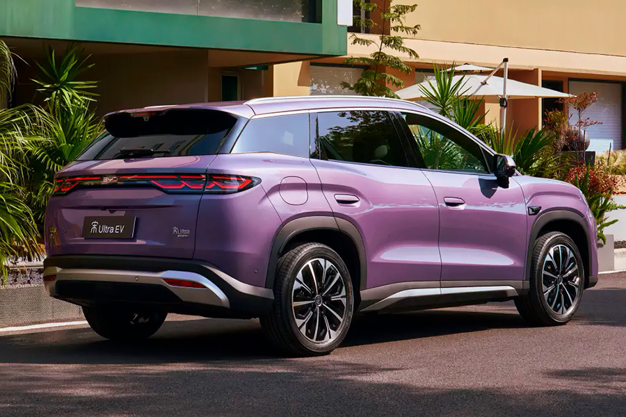 BYD Song Ultra EV BYD Song Ultra EV