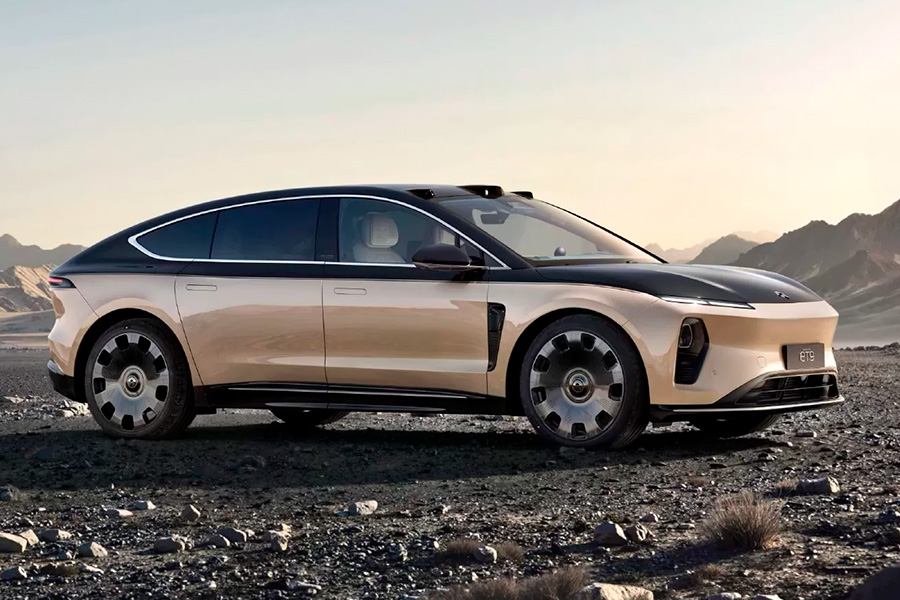 Замахнувшийся на Mercedes-Maybach электроседан Nio ET9 стал ещё роскошнее