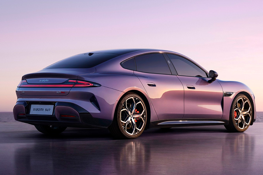 Xiaomi SU7 новый Xiaomi SU7 новый