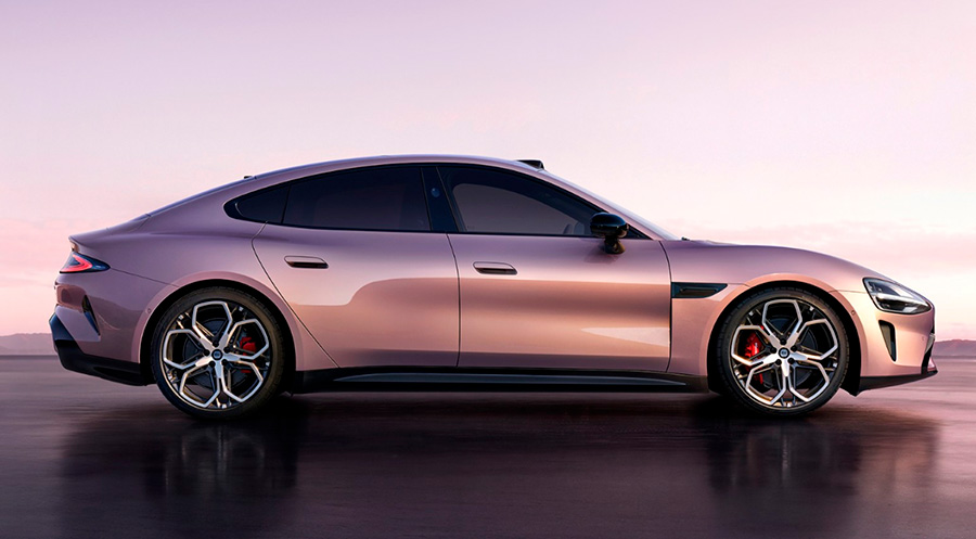 Xiaomi SU7 новый Xiaomi SU7 новый