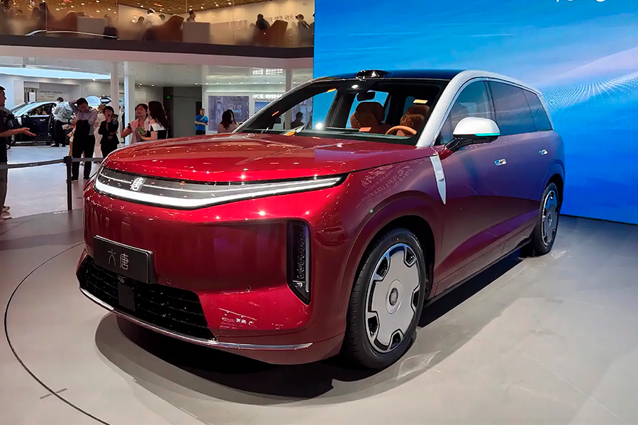 На Пекинском автосалоне открыты предпродажи флагманского внедорожника BYD Great Tang