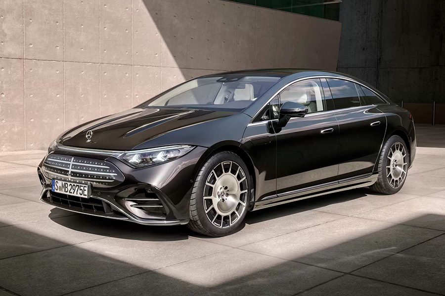 Mercedes-Benz EQS: второй рестайлинг, долгожданные 800 вольт и руль по проводам