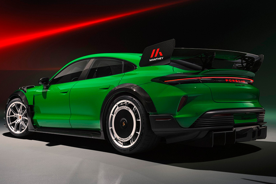 Porsche Taycan Turbo GT Manthey Kit