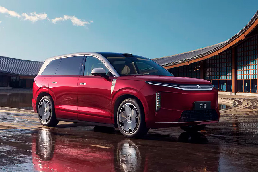 Флагманский электрический кроссовер BYD Datang: богатое оснащение, полный привод и привлекательные цены