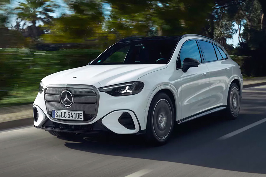У электрического Mercedes-Benz GLC появились более доступные исполнения