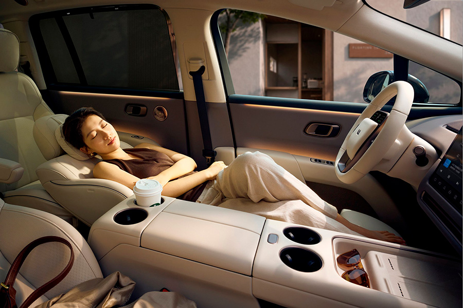 Lixiang i8 RWD Long Range