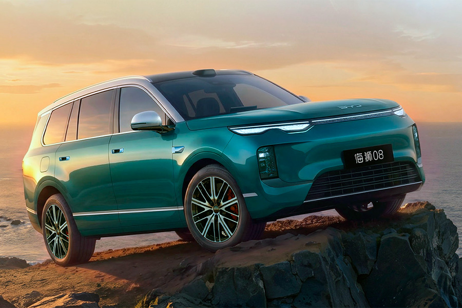 Флагманский кроссовер BYD Sealion 08: богатое оснащение и несколько вариантов начинки