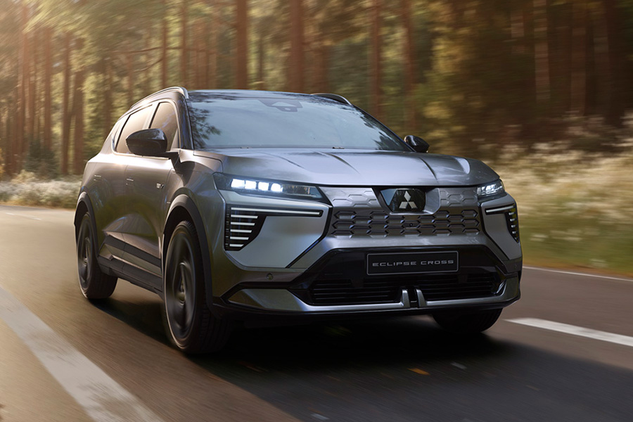 Электрокроссовер Mitsubishi Eclipse Cross обновился вслед за французским собратом