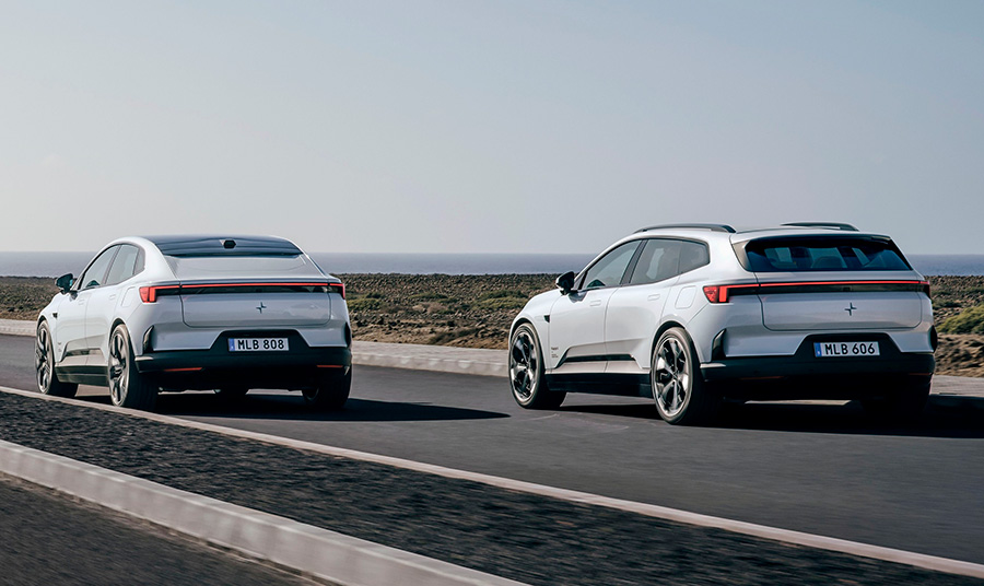Polestar 4 Coupe (слева) и Polestar 4 SUV